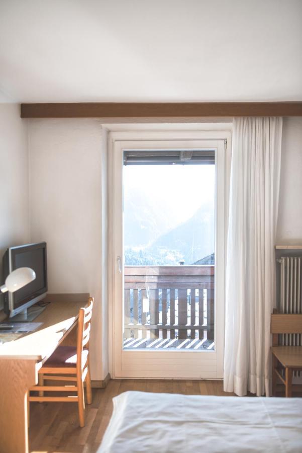 Hotel Gasthof Stern Nova Ponente Esterno foto